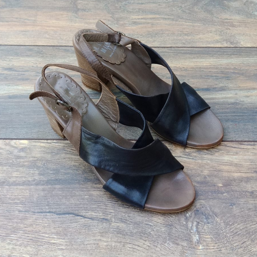 Lili Mill sandals